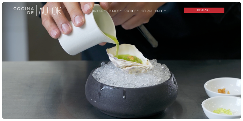 En The Web Factory, somos una agencia creativa especialista en soluciones digitales. Diseñamos y desarrollamos tu página web o tienda en línea en tan solo 20 días hábiles, brindándote soporte y capacitación para que conectes con más clientes y potencies tu negocio.